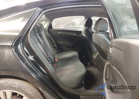 2018 Hyundai Sonata Sel z USA, uszkodzony, nr VIN 5NPE34AF5JH656903